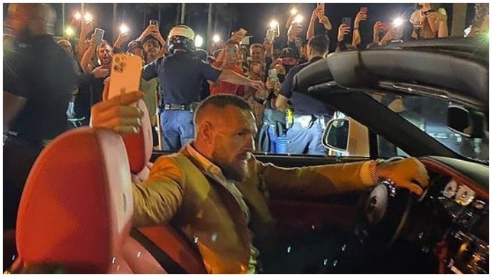 VIDEO | Conor McGregor Shadow Boxes In Front Of Huge Crowd Of Fans
