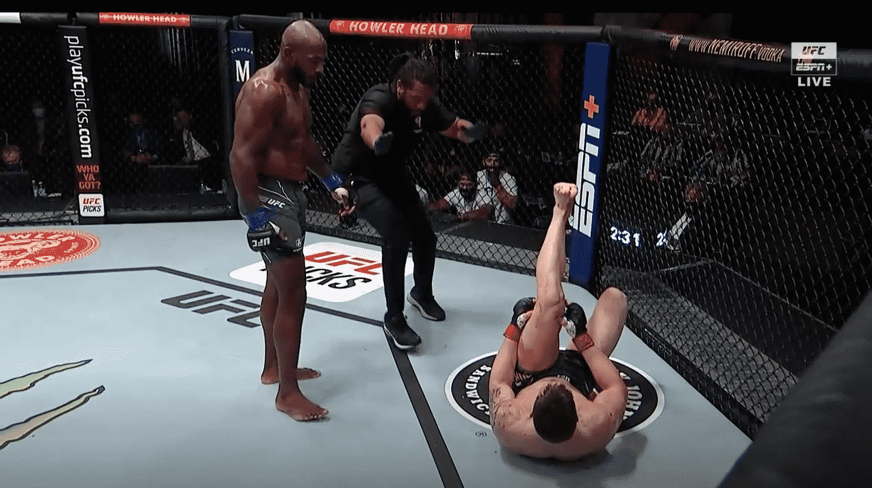 Khalil Rountree Jr. Stops Modestas Bukauskas With Oblique Kick - UFC Vegas 36 Highlights 1 Rountree Jr.