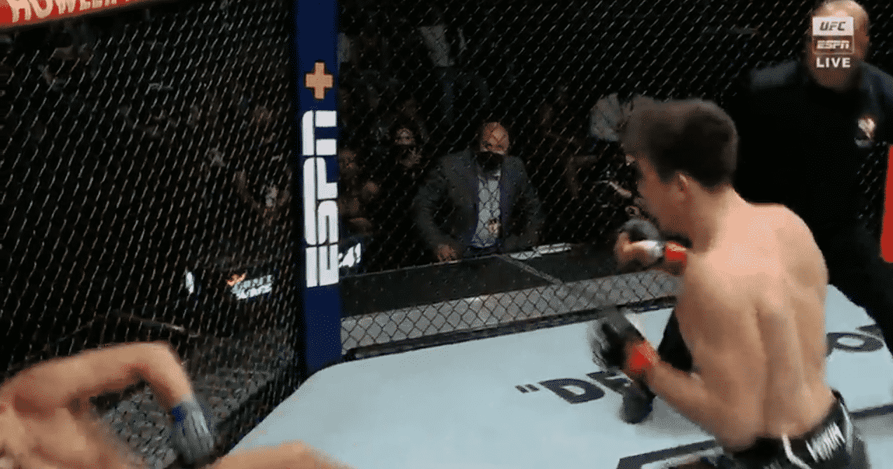 Alexander Hernandez Drops Mike Breedan For Massive First Round KO - UFC Vegas 38 Highlights 1 Alexander Hernandez