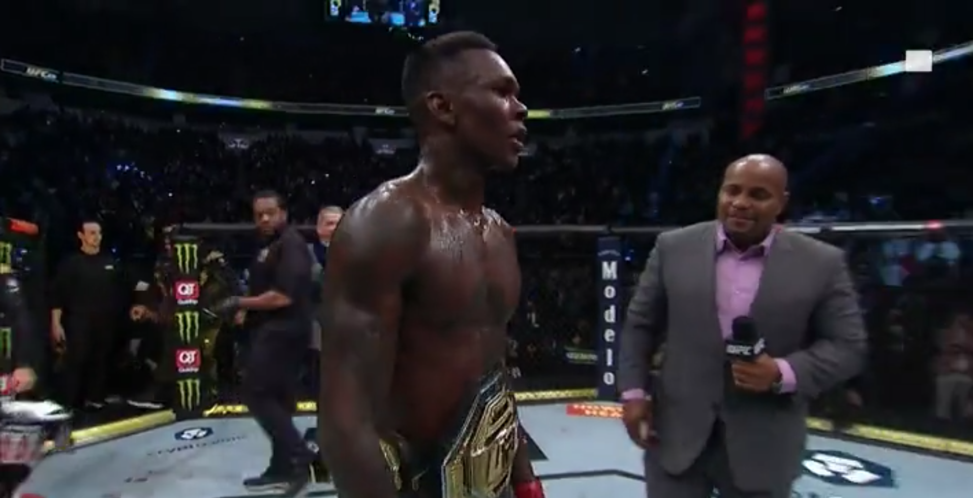 Israel Adesanya Hands Robert Whittaker Decision Loss, Defends Title - UFC 271 Highlights 1 Israel Adesanya