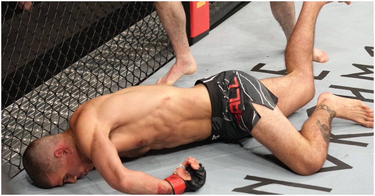 Mike Malott Knocks Mickey Gall Out Cold In Incredible UFC Debut - UFC 273 Highlights 1 Mike Malott