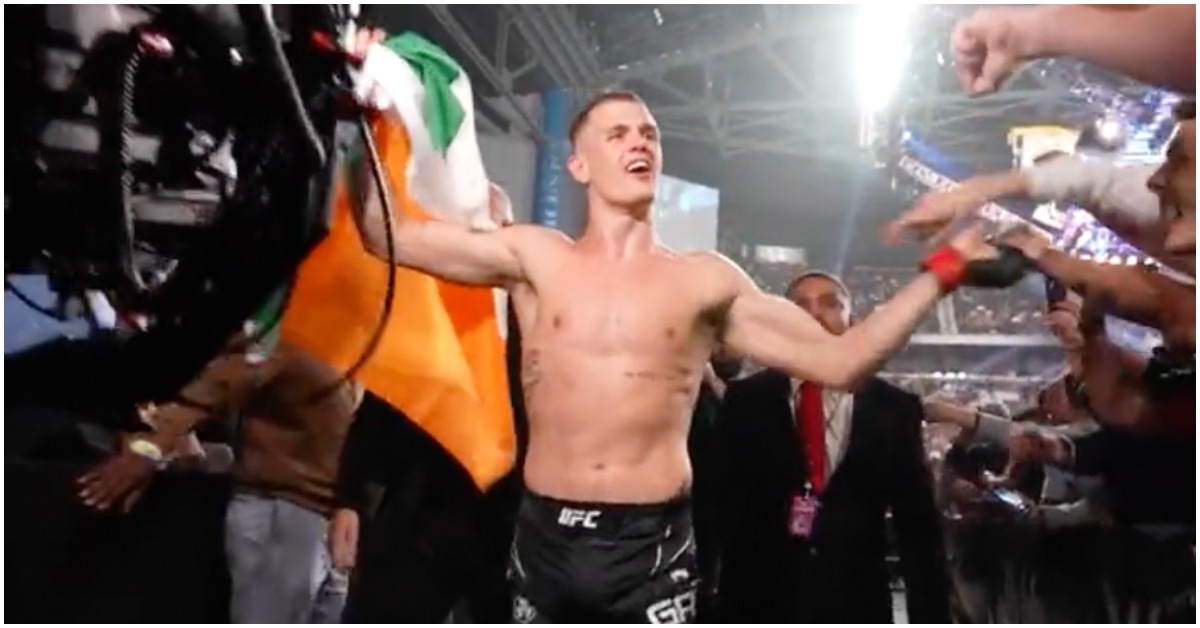 Ian Garry Puts On Clinical Performance To Win Unanimous Decision vs. Darian Weeks - UFC 273 Highlights 1 Ian Garry