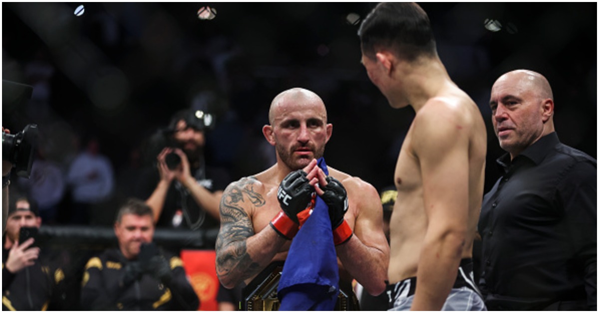 Watch | Alexander Volkanovski Checks on 'The Korean Zombie' Mid-fight: "You Alright Brother?" 1 Alexander Volkanovski The Korean Zombie UFC 273