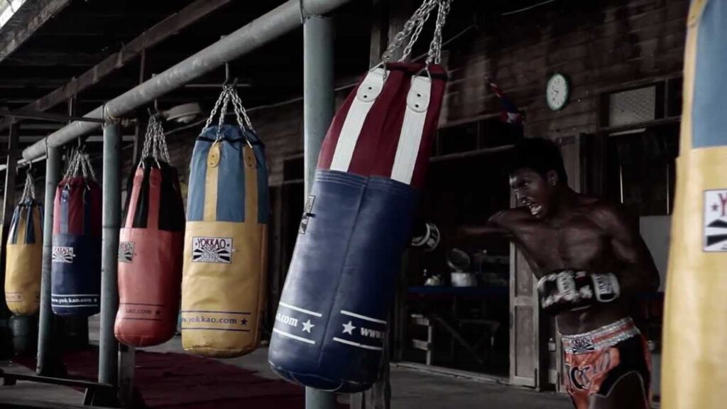 9 Facts About Muay Thai Superstar Buakaw Banchamek That Will Blow Your Mind 3 The usual training routine