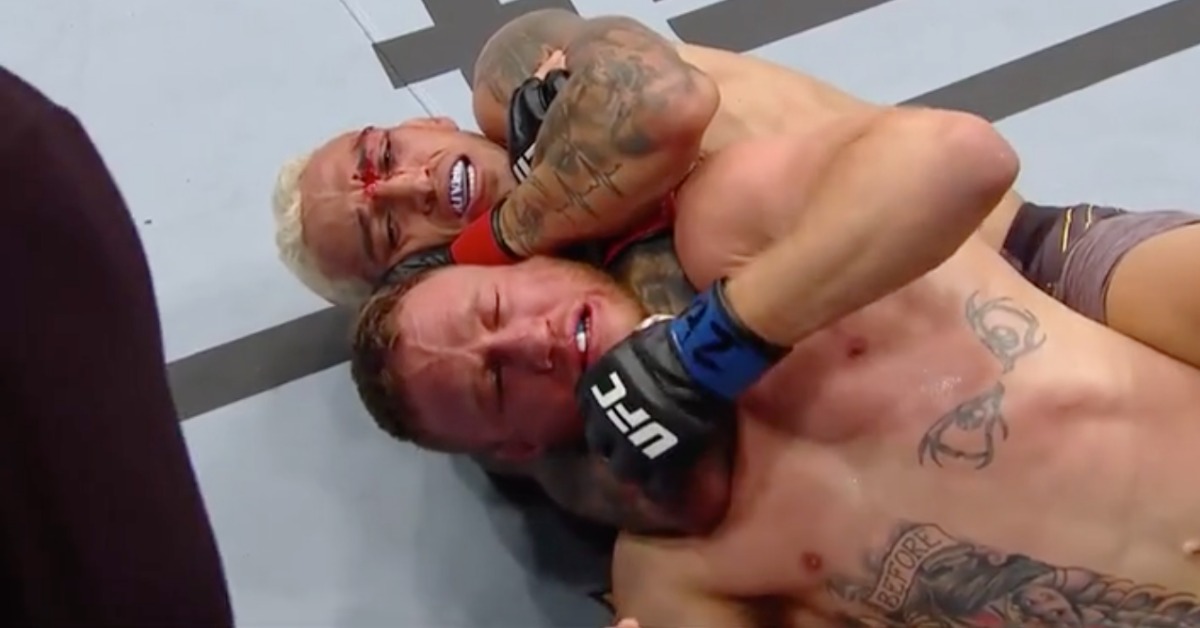 Charles Oliveira Submits Justin Gaethje With First Round Rear-Naked Choke - UFC 274 Highlights 1 Charles Oliveira