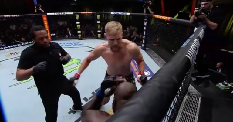 Alexander Volkov Blasts Through Jairzinho Rozenstruik To Land First Round TKO Win – UFC Vegas 56 Highlights