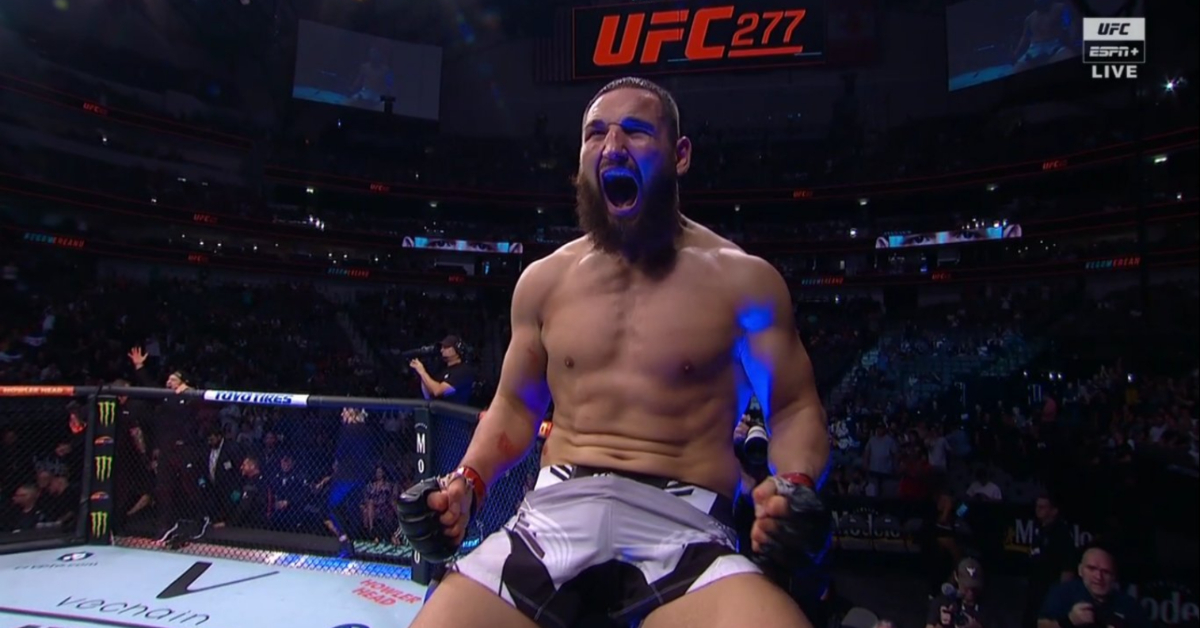 Nicolae Negumereanu Knocks Out Ihor Potieria’s Mouthpiece With Brutal