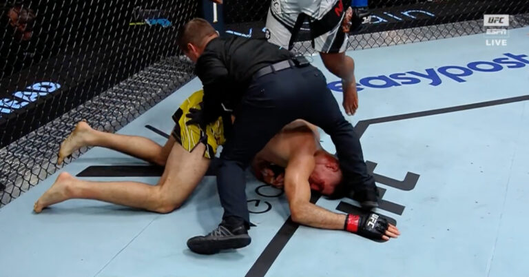Geoff Neal becomes first man to KO Vicente Luque in bloody back-and-forth – UFC Vegas 59 Highlights