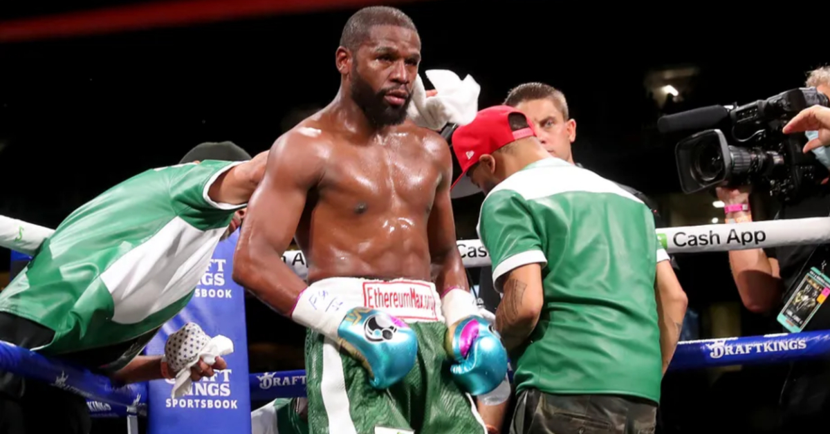 Official - Floyd Mayweather books September 25. exhibition boxing match against Mikuru Asakura in Japan 1 Floyd Mayweather books boxing exhibiiton with crime lord son John Gotti III