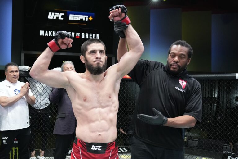 Islam Makhachev fires back at critics: “All these guys from the top they avoid me”