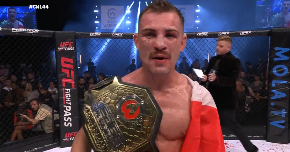 Michele Martignoni captures Cage Warriors bantamweight title in five-round war - Cage Warriors 144 highlights 1 Michele Martignoni