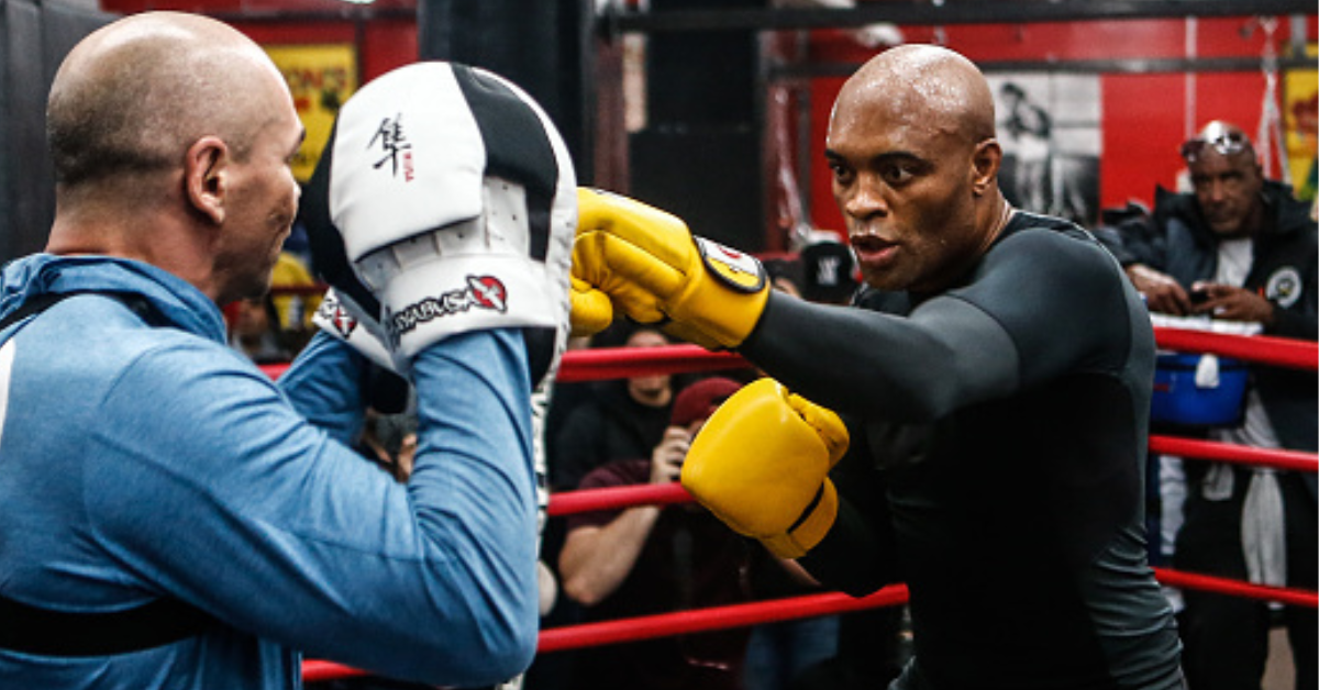 Watch | All-time great Anderson Silva shows off speed in open workout ahead of Jake Paul fight 1 Anderson Silva