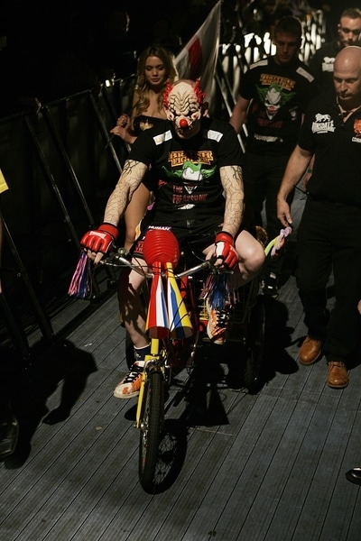 Halloweentime Gallery MMA’s Weirdest Walkout Costumes
