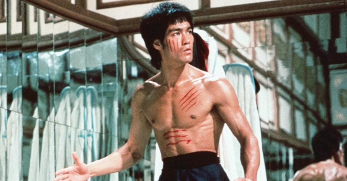 Bruce Lee, water
