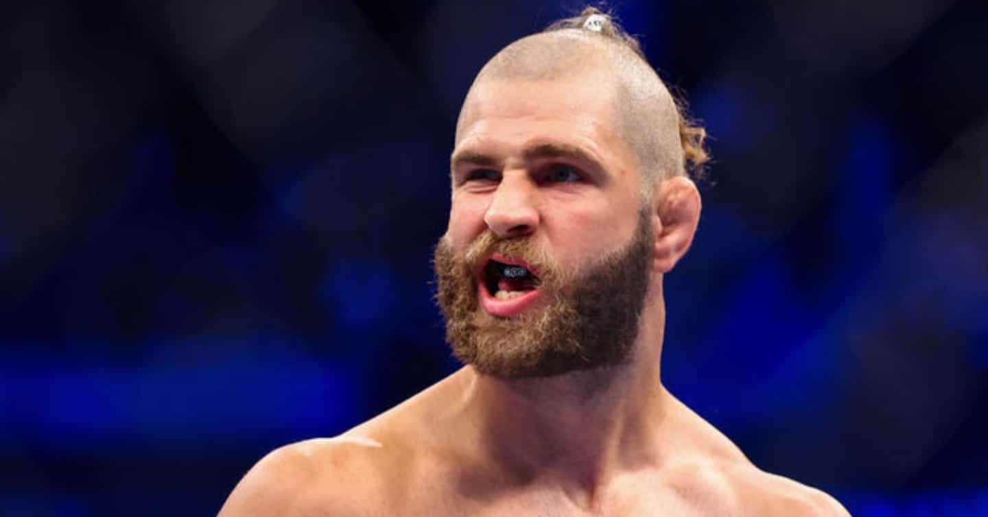 Dana White comments on Jiri Prochazka shoulder injury: 'It's the worst shoulder injury, it's really f*cking bad' 1 Jiri Prochazka