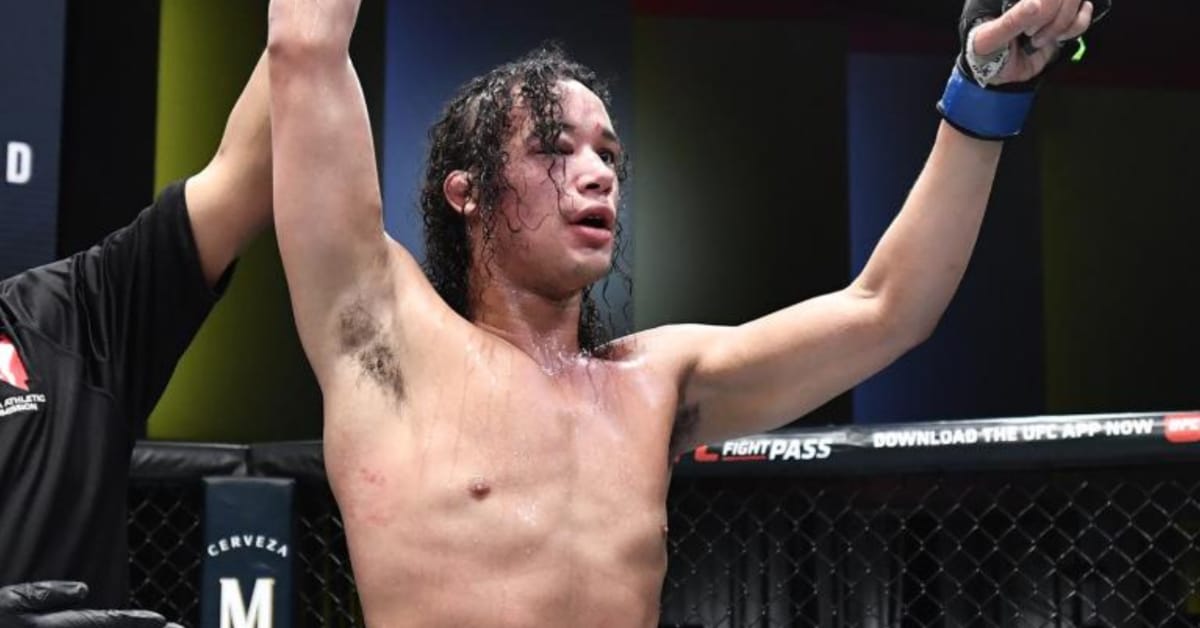 Bryan Battle Bryan Battle On Short Notice Fight With Rinat Fakhretdinov: “Preparing