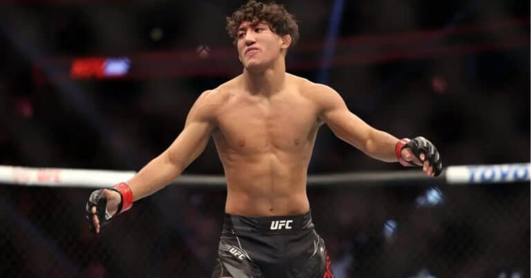 Report – 18 year old Raul Rosas Jr. books UFC 287 fight against Christian Rodriguez on April 8.
