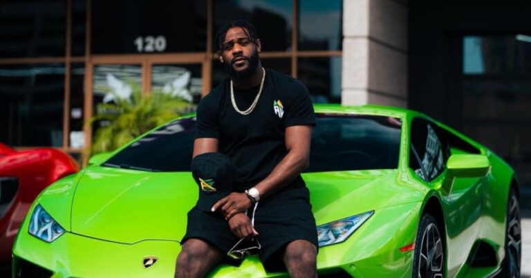 Aljamain Sterling receives $652,000 Lamborghini from Dana White after heated spat ahead of UFC 292