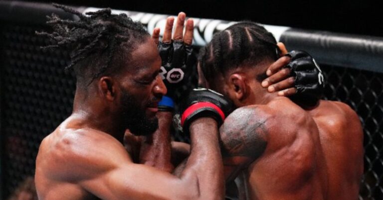 Neil Magny outlasts Phil Rowe in closely-contested scrap – UFC Jacksonville Highlights