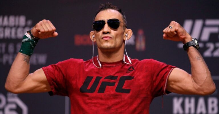 Tony Ferguson pulls a knife during UFC 291 media event: ‘It’s blades and shades, I don’t f*ck around’