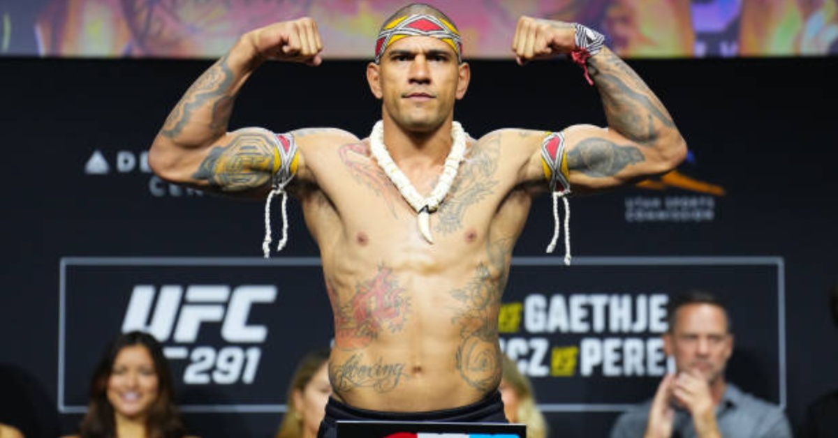 Alex Pereira shares massive 22lbs weight gain after light heavyweight weigh in UFC 291 debut
