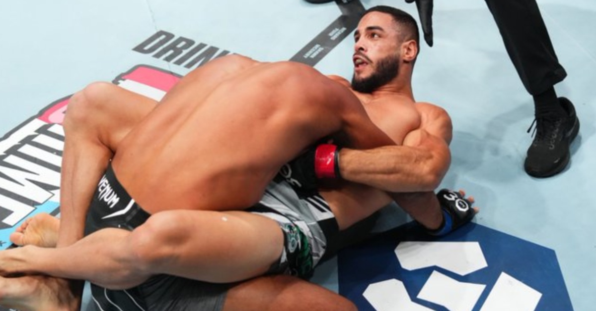 Gabriel Bonfim earns quick submission finish of Trevin Giles - UFC 291 Highlights 1 Gabriel Bonfim