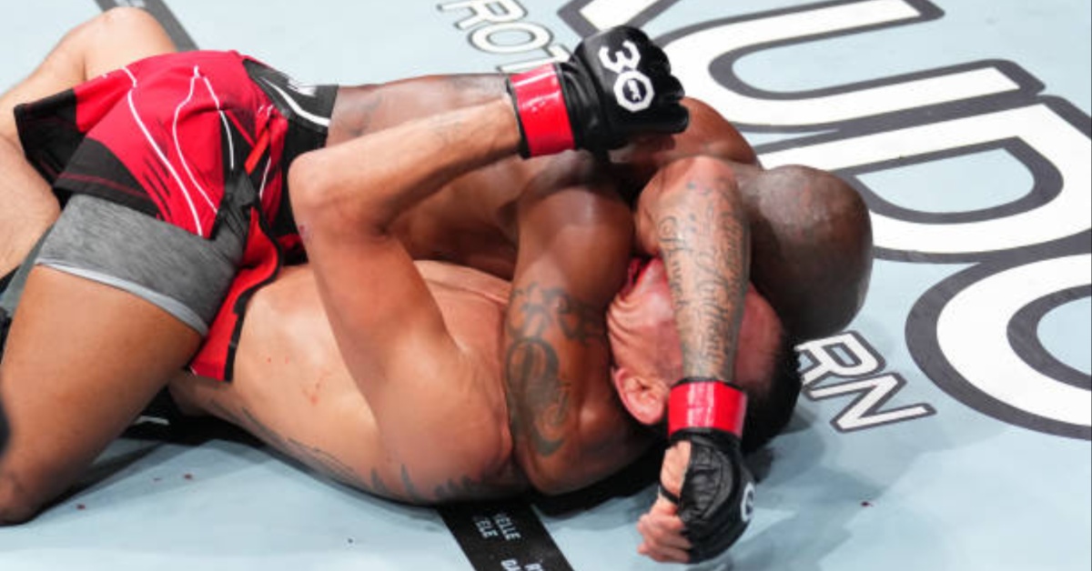 Bobby Green submits Tony Ferguson with third round arm triangle at UFC 291 Highlights