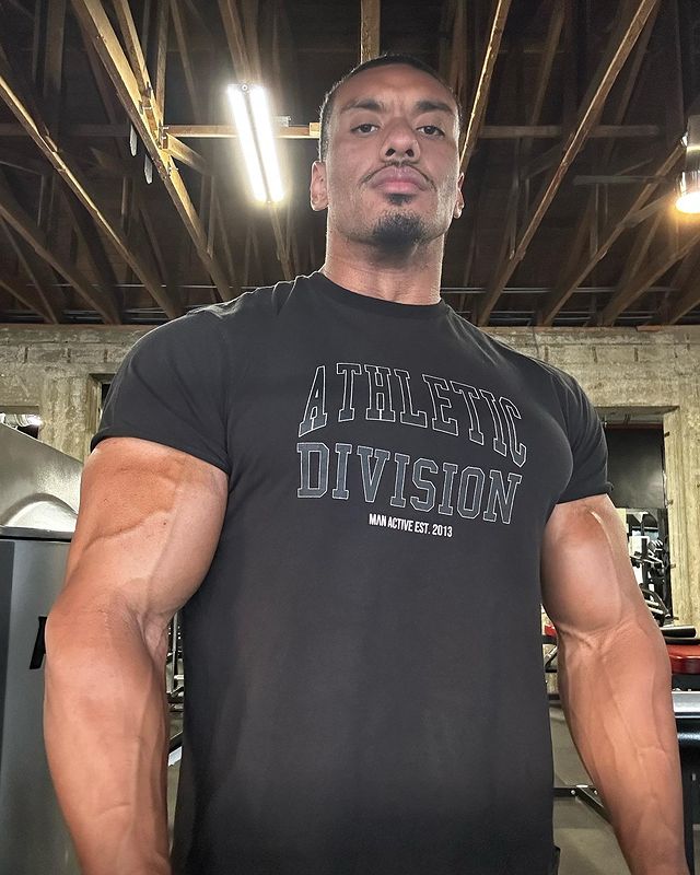 Larry Wheels: Strength Sports Athlete & Youtube Personality 3 Larry Wheels