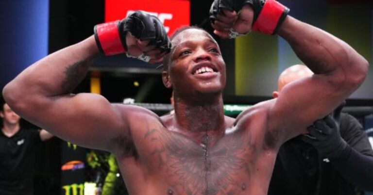 Terrance McKinney smashes Mike Breeden, scores quick opening round TKO – UFC Vegas 78 Highlights