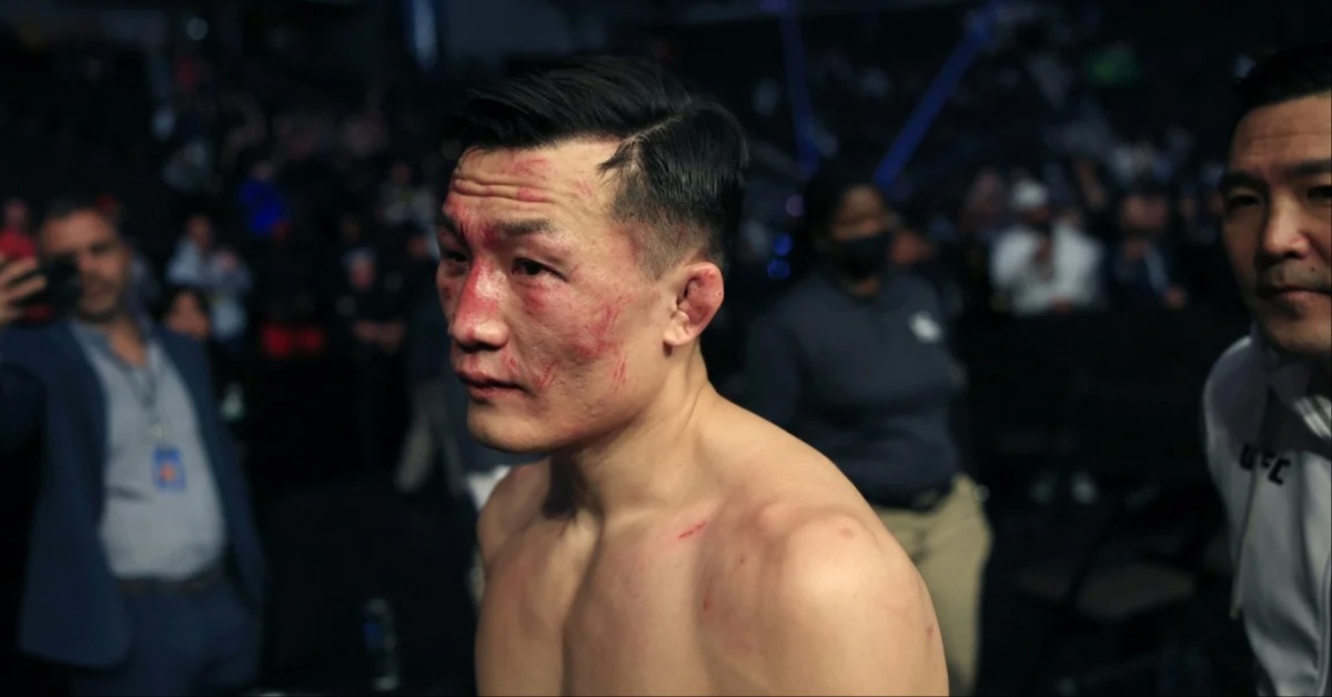 UFC: Max Holloway knocks out 'Korean Zombie' and retires him from