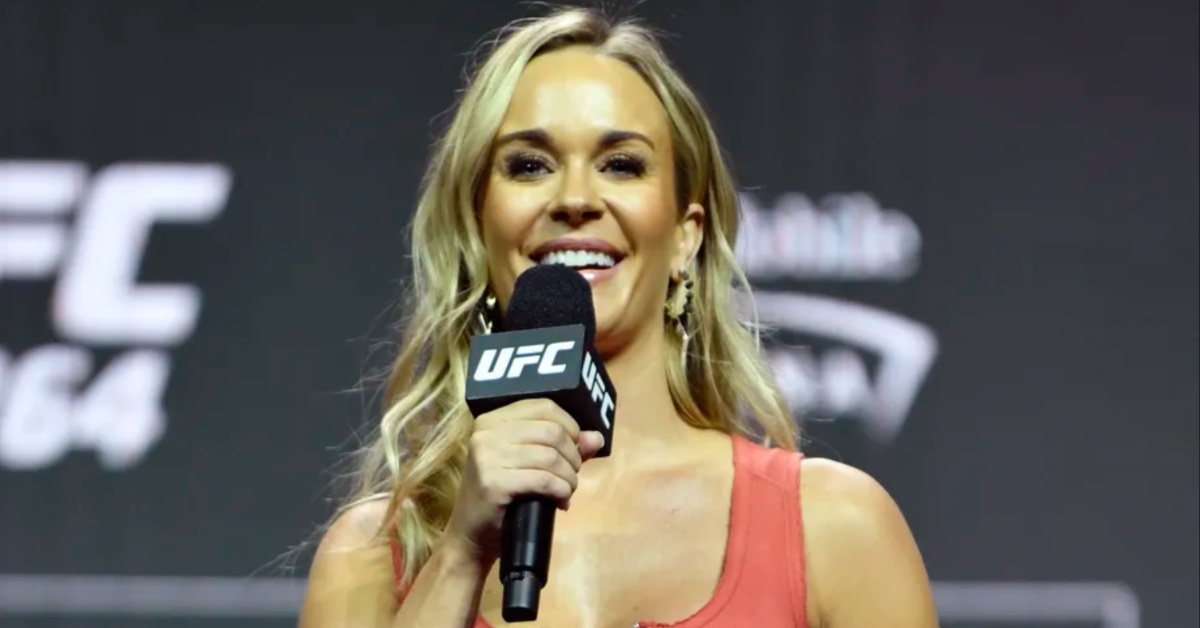 Laura Sanko busts her buttons calling fight 'I literally broke the button on my pants' 1 Laura Sanko set for commentary duty at UFC 293 PPV debut