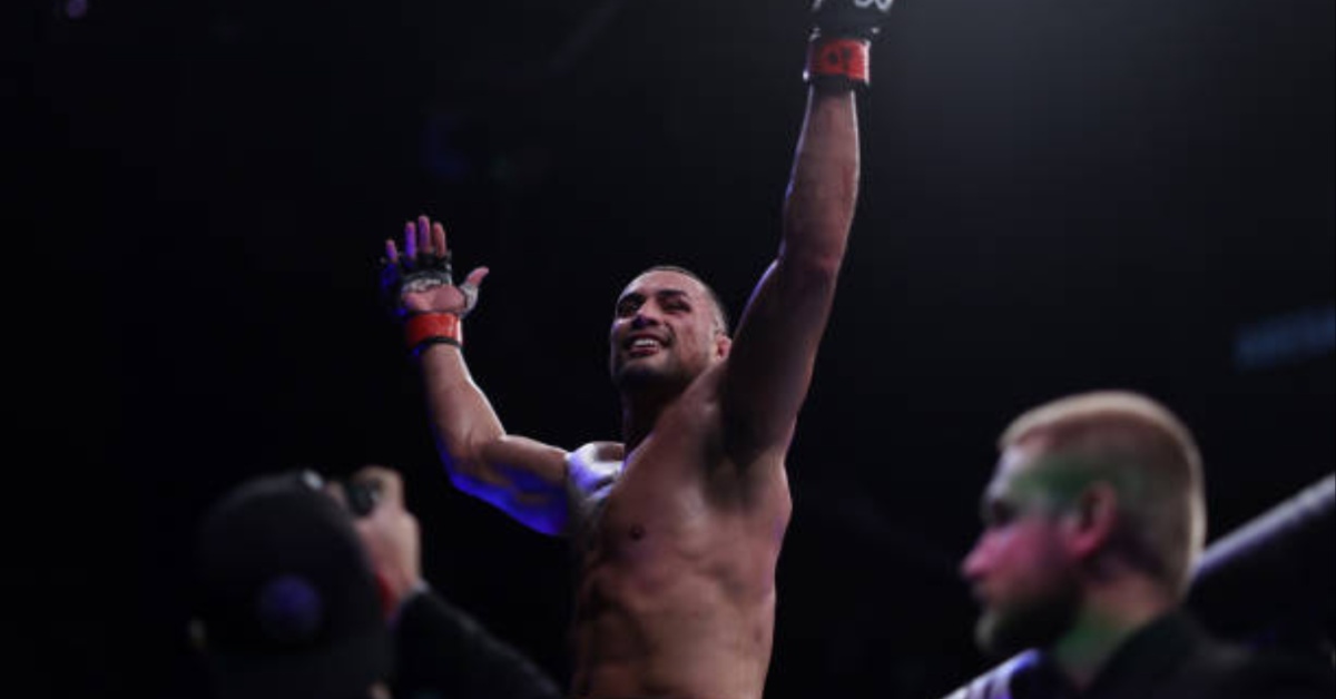 Carlos Ulberg lands submission win Da Woog Jung after bizarre replay review UFC 293 Highlights
