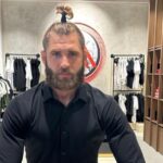 Jiri Prochazka signs contract for UFC 295 title fight with Alex Pereira signed prepared