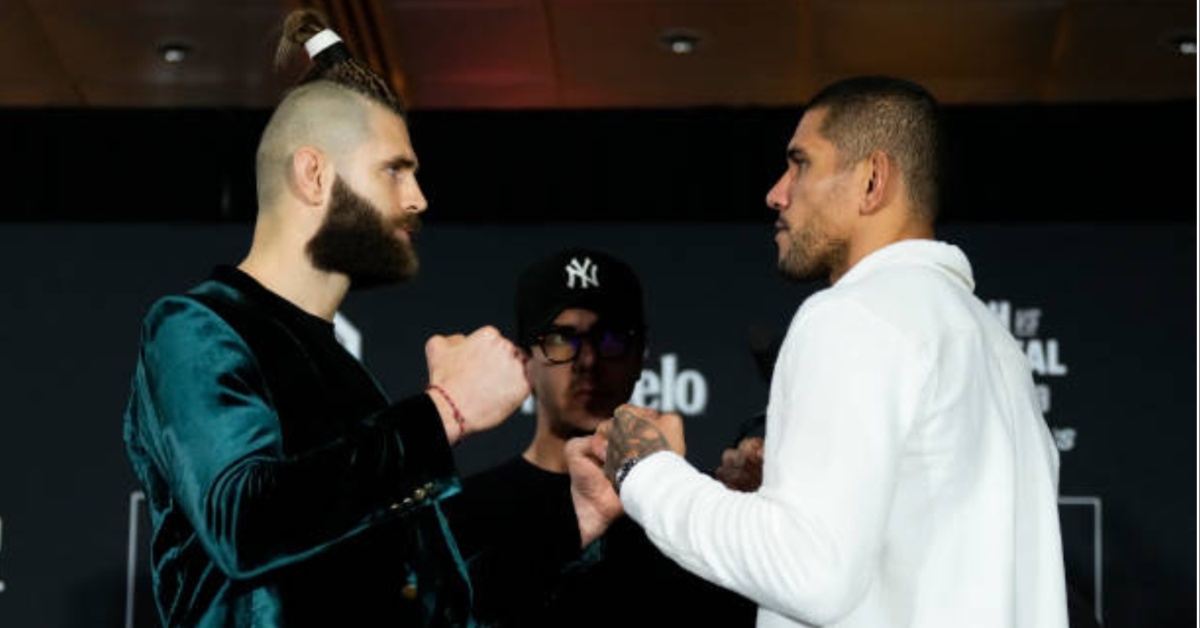 Jiri Prochazka faces off with Alex Pereira in an intense staredown ahead of their UFC 295 title fight