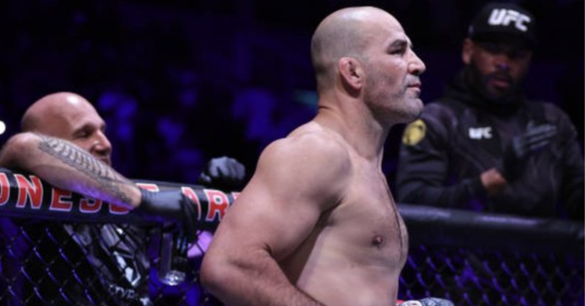 Ex-UFC Champ Glover Teixeira Itching to Fight Again, but Plans on Staying Retired: 'I'm Enjoying the Moment' 1 Glover Teixeira
