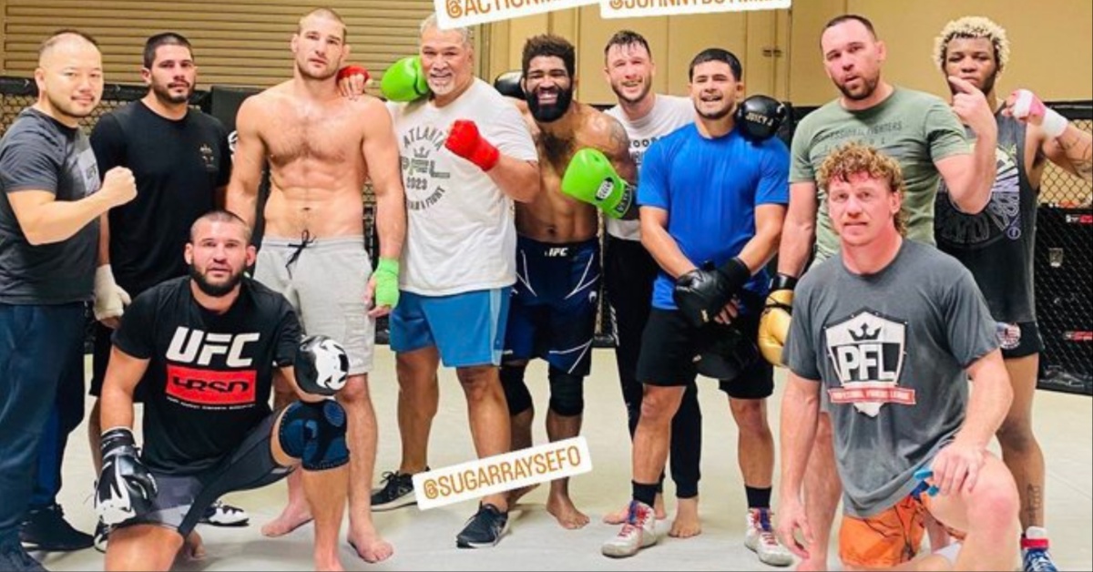 Photo - Sean Strickland shows off ripped physique ahead of UFC 297 grudge title fight with dricus du Plessis 1 Sean Strickland ripped ahead of UFC 297 title fight with Dricus du Plessis
