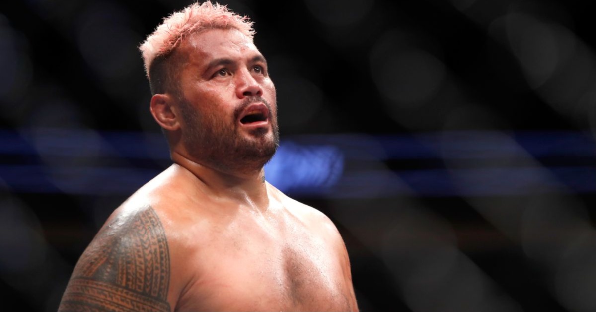 Leaked texts reveal Dana White asked UFC CEO to bury Mark Hunt amid lawsuit