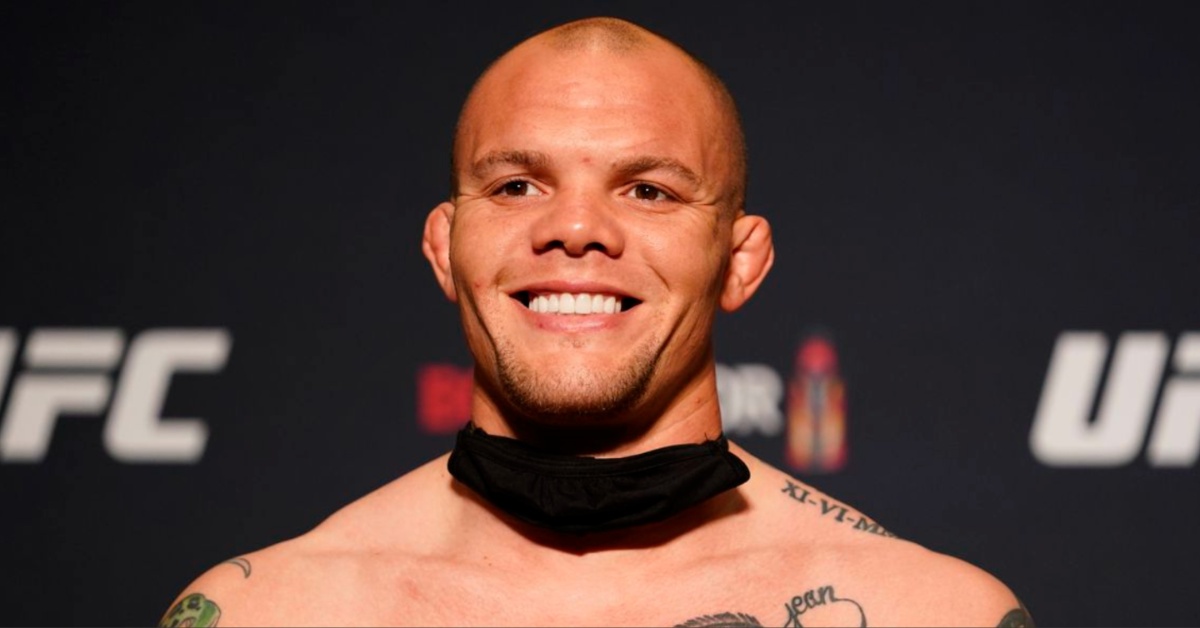 'Fat' Anthony Smith eyeing a fight that 'doesn’t make sense' for his UFC return in 2024: 'That would be fun' 1 Anthony Smith