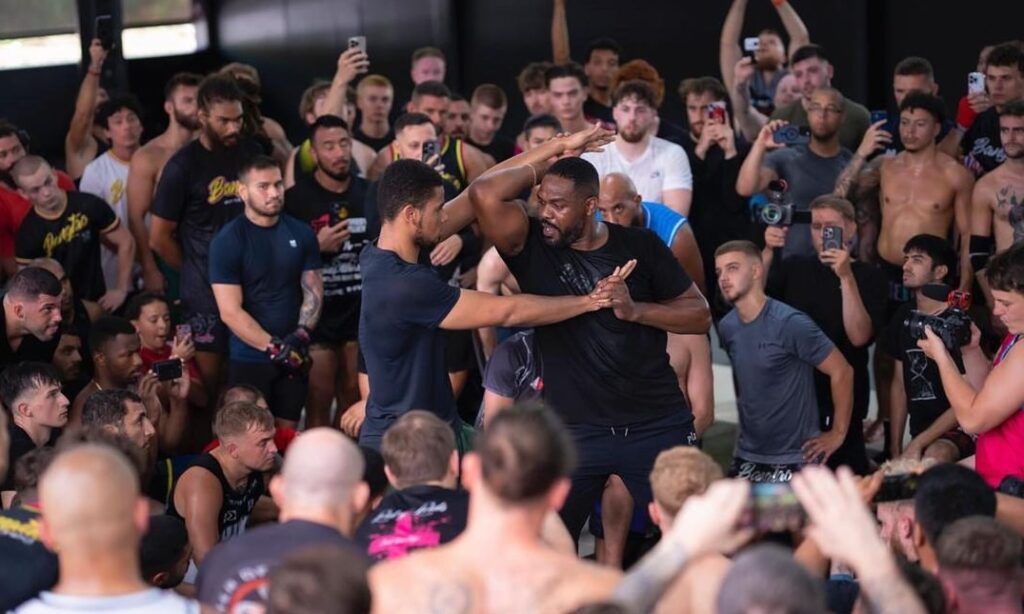 Jon Jones elbow in Phuket