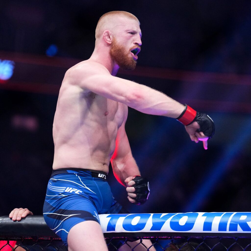 Jon Anik fully supports Bo Nickal's spot on the UFC 300 main card: 'There’s just a different electricity' 4 Bo Nickal
