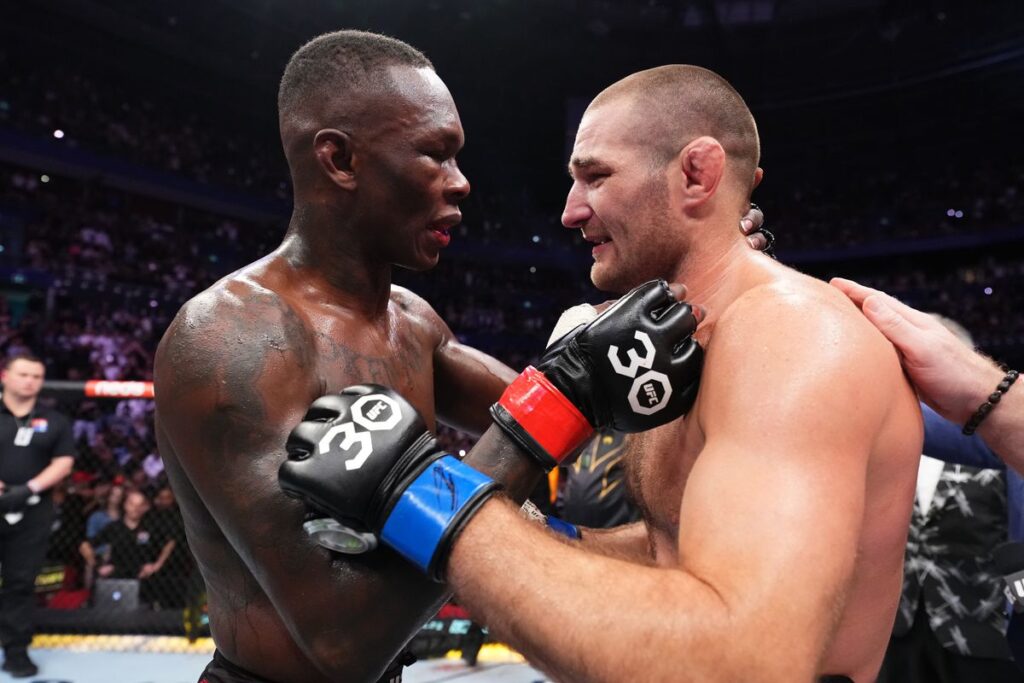 Robert Whittaker eyeing potential title eliminator fight with Sean Strickland: 'Call me out you bum' 4 Strickland and Adesanya
