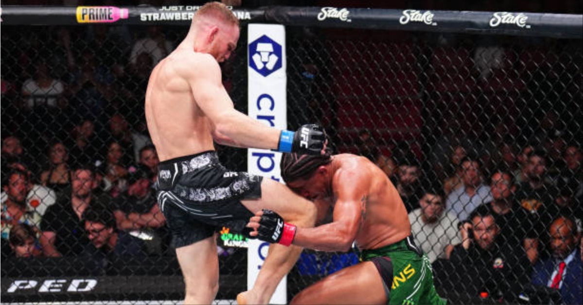 Jack Della Maddalena lands stunning knee knockout win over Gilbert Burns at UFC 299