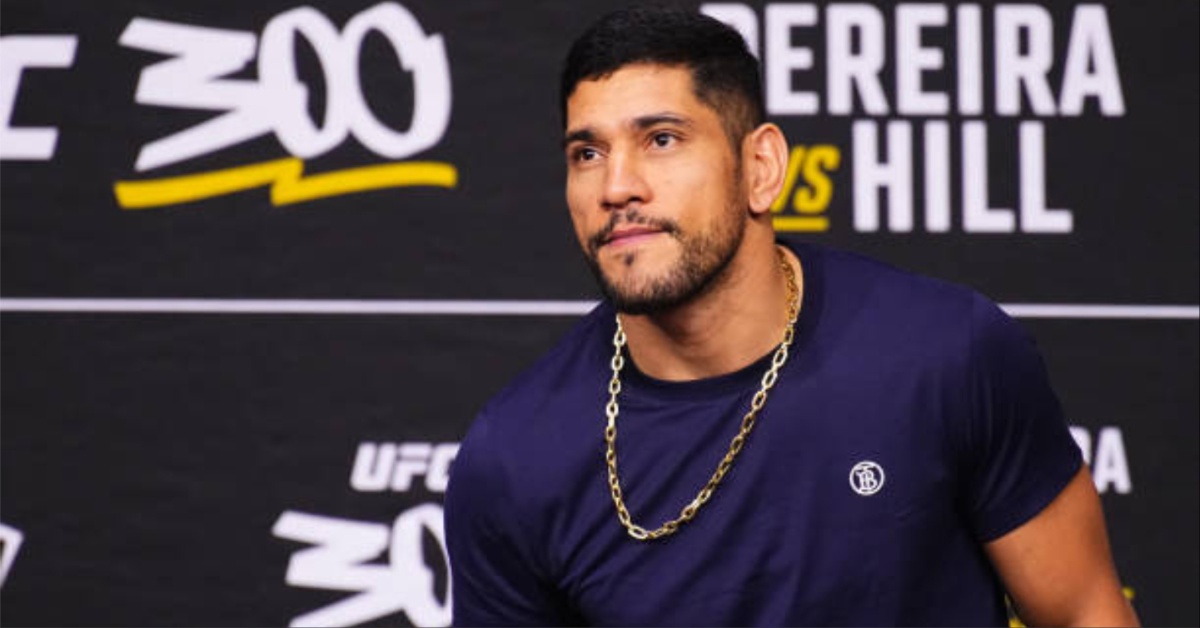 Alex Pereira tipped to struggle with Jamahal Hill at UFC 300: ‘There’s more weapons on his side’