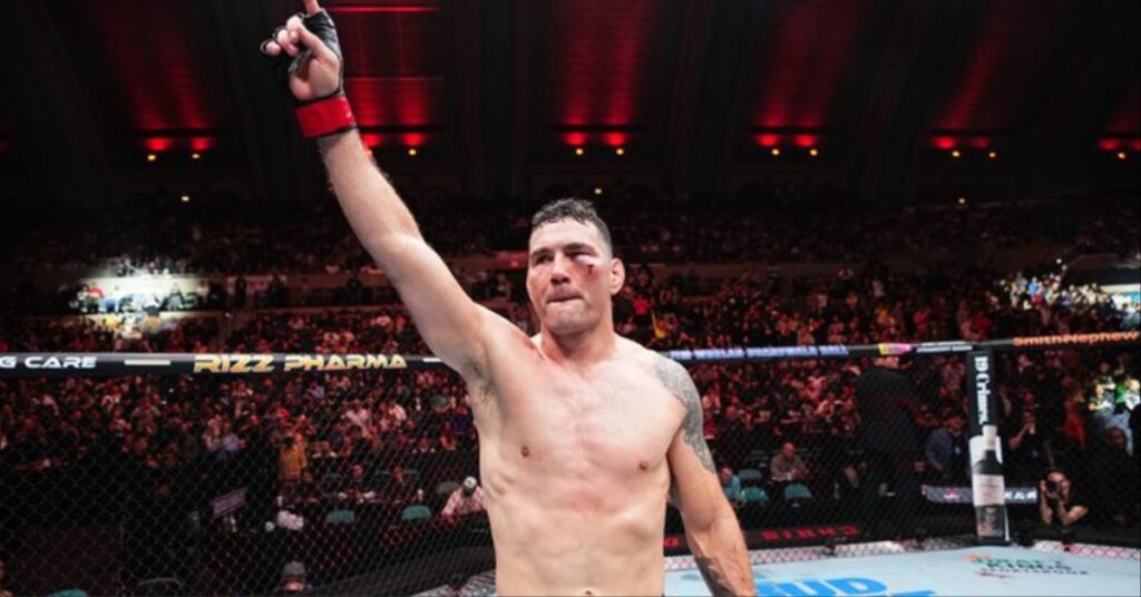 Chris Weidman lands egregious decision win over Bruno Silva after multiple eye pokes UFC Atlantic City