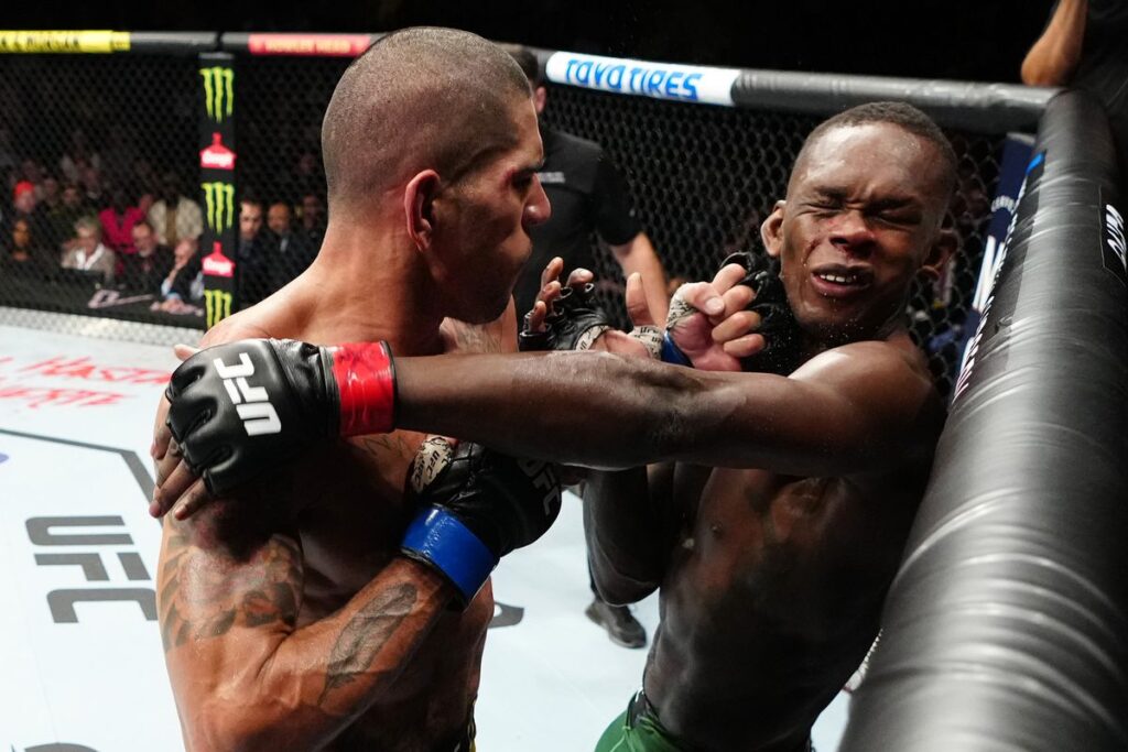 Alex Pereira offers a sassy response to Jamahal Hill getting advice from Israel Adesanya ahead of UFC 300 4 Alex Pereira KOs Adesanya