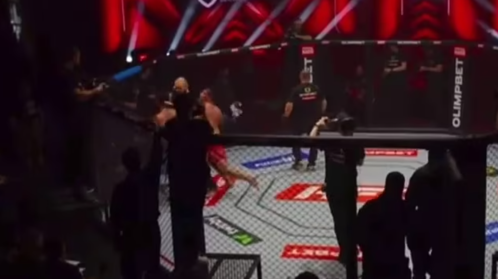 Iranian MMA fighter cheap shots opponent