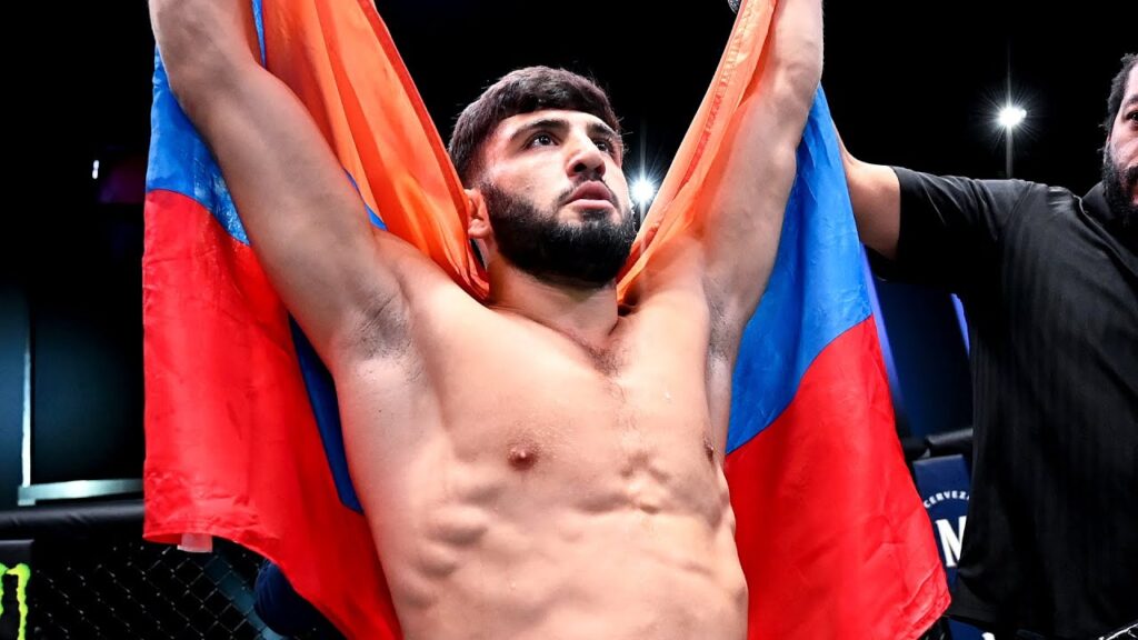 Charles Oliveira fights Tsarukyan at UFC 300