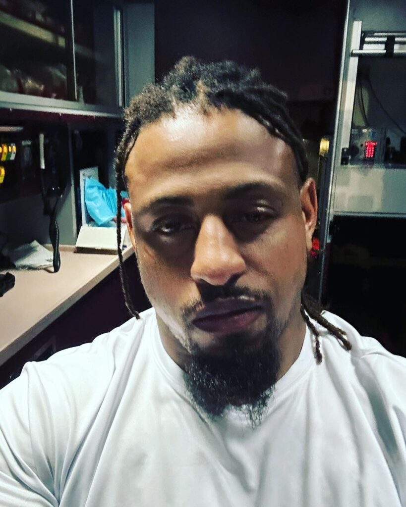 Best Pro Football Players Turned MMA Fighters 6 Greg Hardy