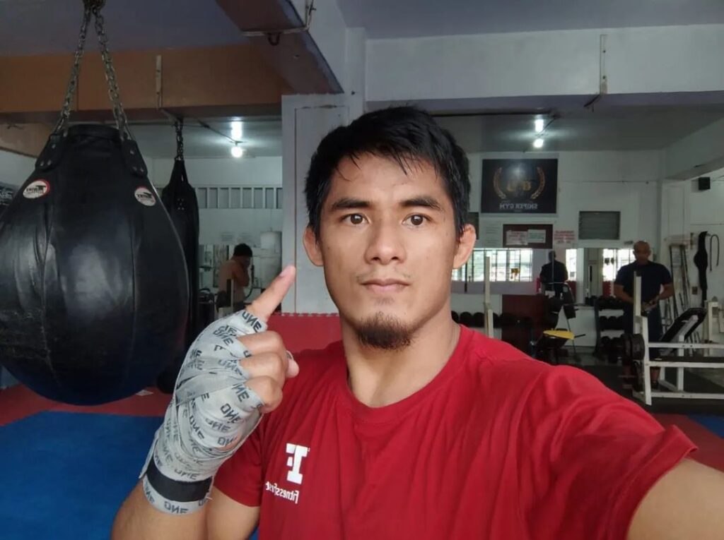 5 Best Filipino MMA Fighters 6 Stephen Loman