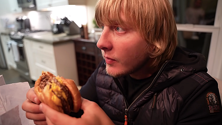 Should MMA Fighters Have Cheat Meals?
